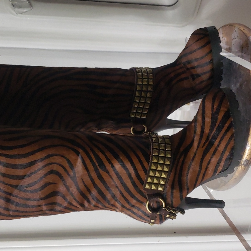 ENVY BOOTS